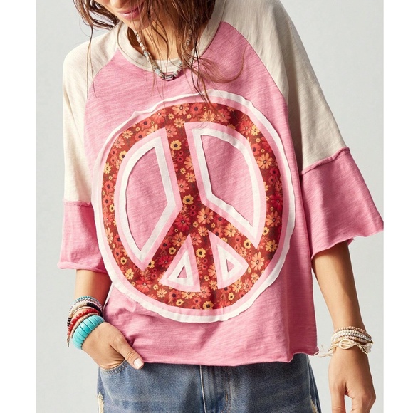 Floral Print Peach Sign Patch Cotton Oversized Top - Picture 4 of 6